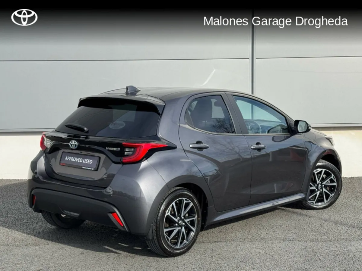 Toyota Yaris 1.5 Hybrid Luna Sport Call Now 041 98 - Image 2