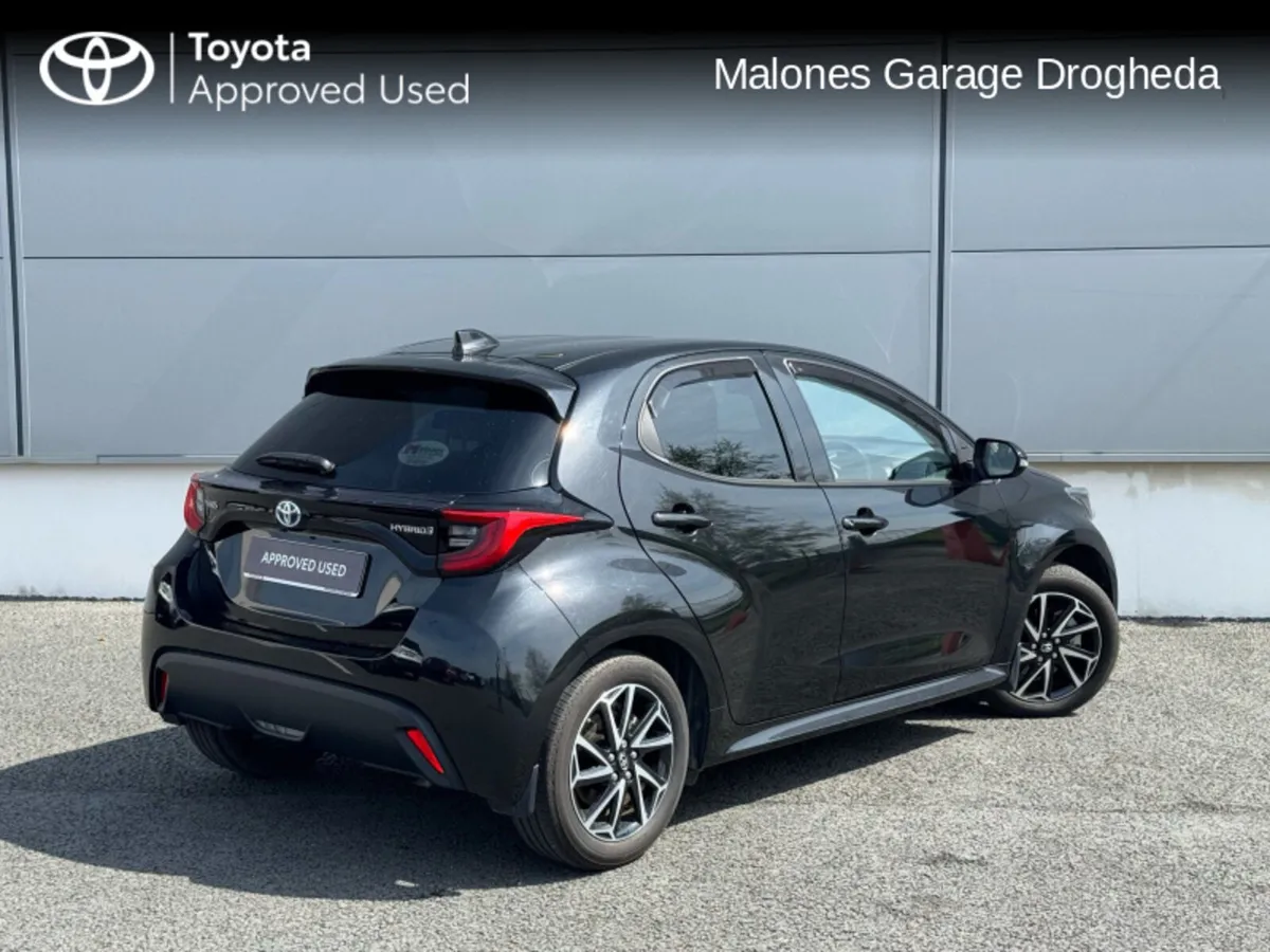 Toyota Yaris 1.5 Hybrid Luna Sport Call Now 041 98 - Image 2