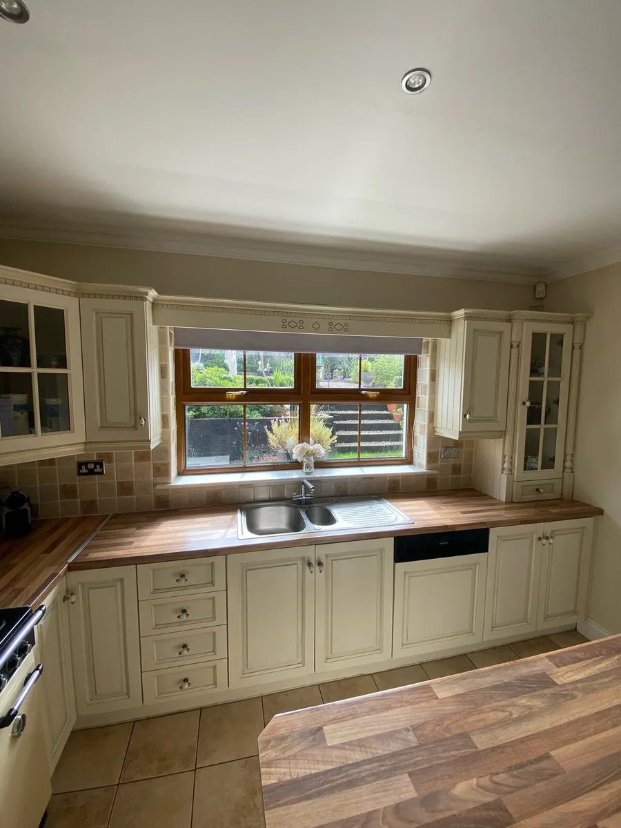 Complete Kitchen - Image 3