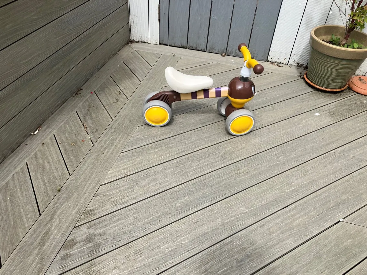 Toy scooter