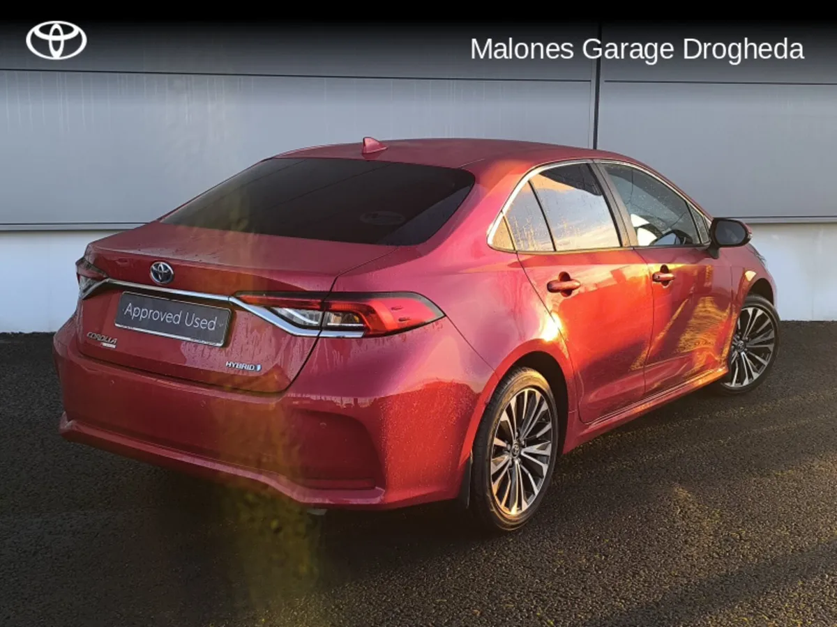 Toyota Corolla 1.8 Hybrid Luna Sport *140 HP* Call - Image 2
