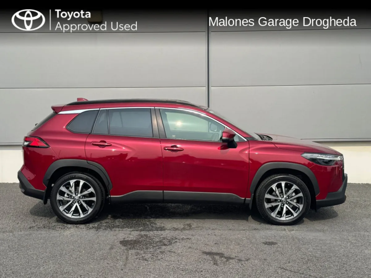 Toyota Corolla Cross 1.8 Hybrid Sport Call Now : 0 - Image 3