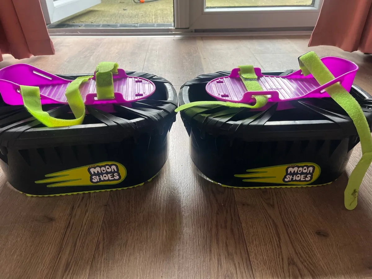Moon shoes - Image 2