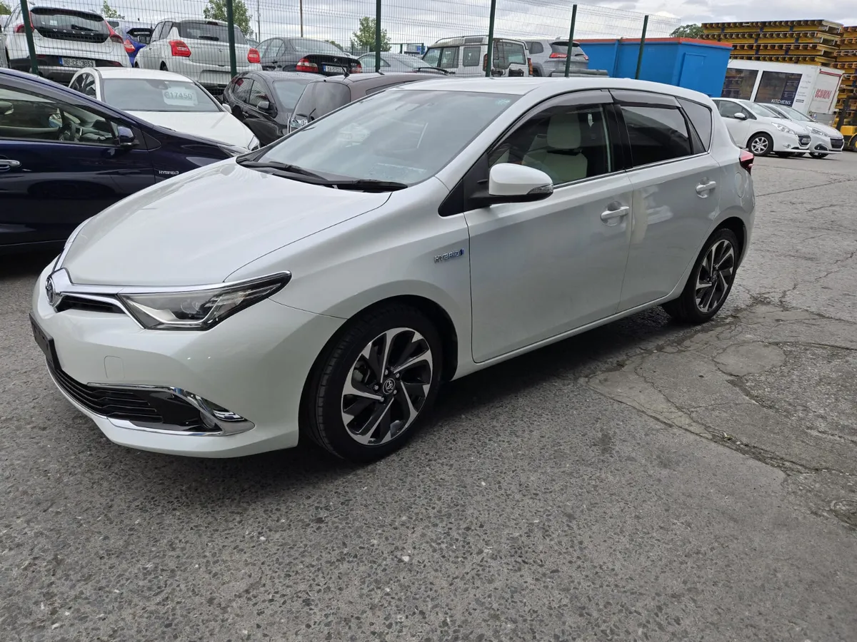 2017 TOYOTA AURIS HYBRID G PACKAGE - Image 2