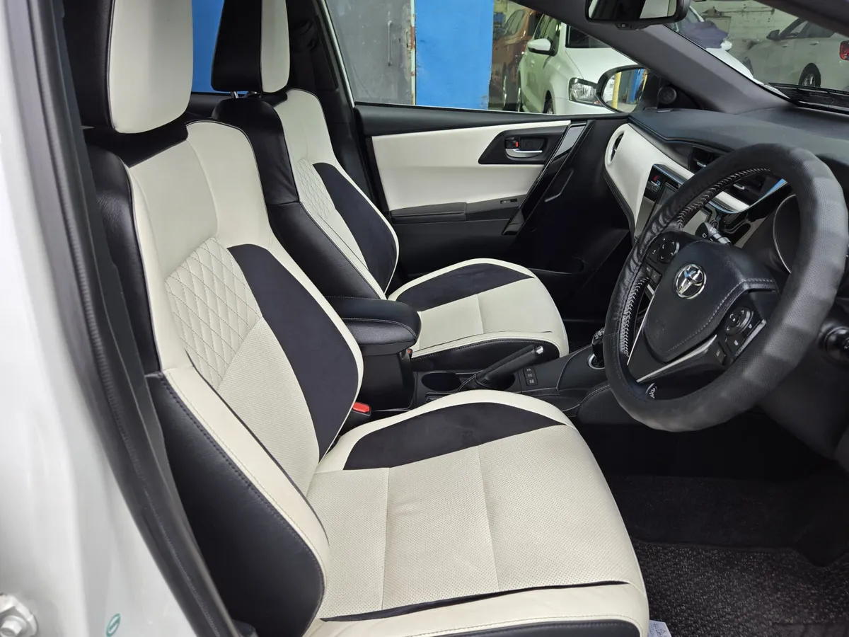 2017 TOYOTA AURIS HYBRID G PACKAGE - Image 4