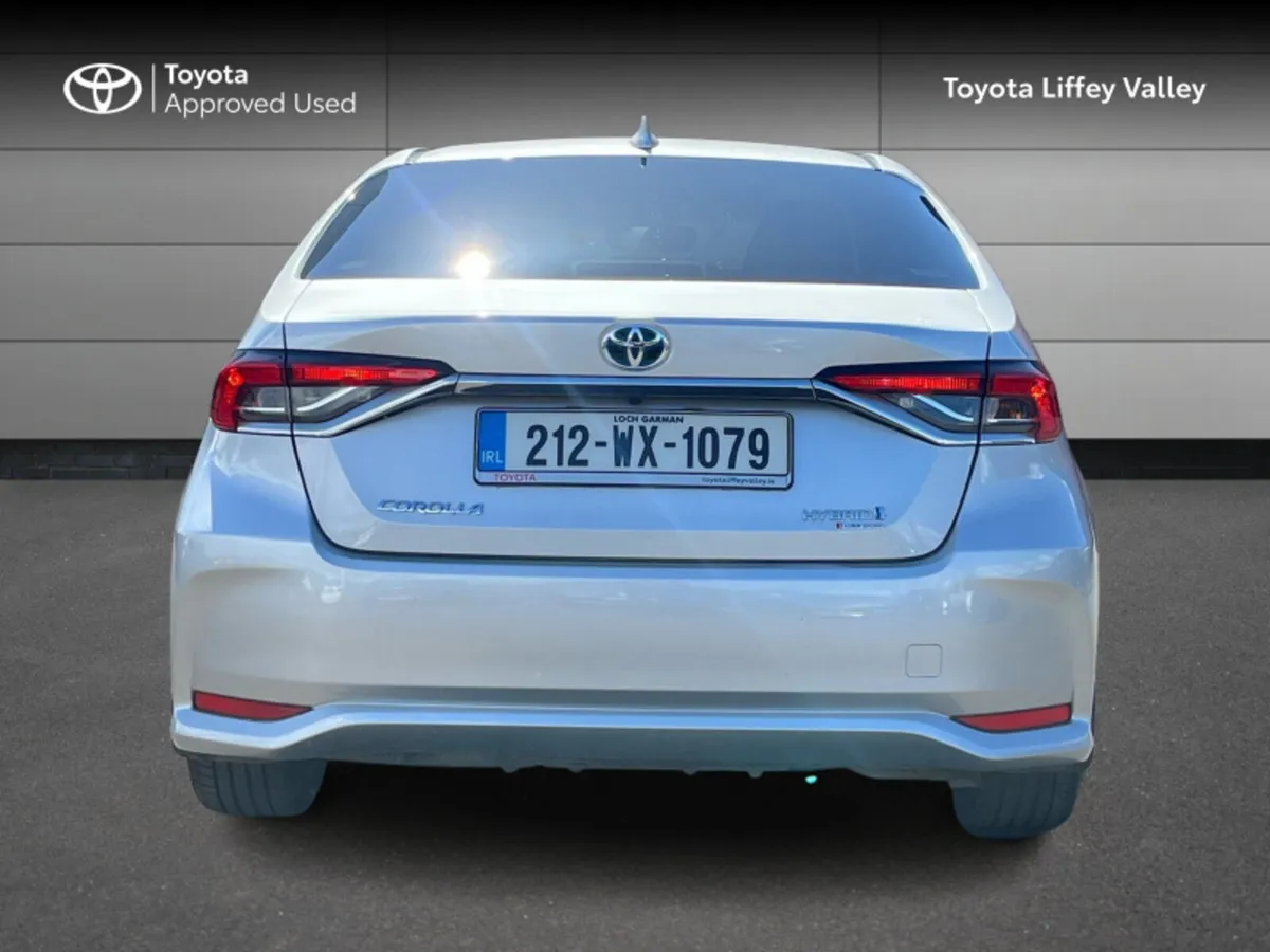 Toyota Corolla HYBRID LUNA SP SPORT 4DR AUTO - Image 4