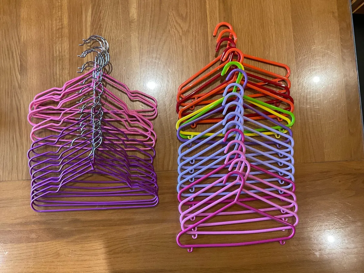 CLOTHES HANGERS