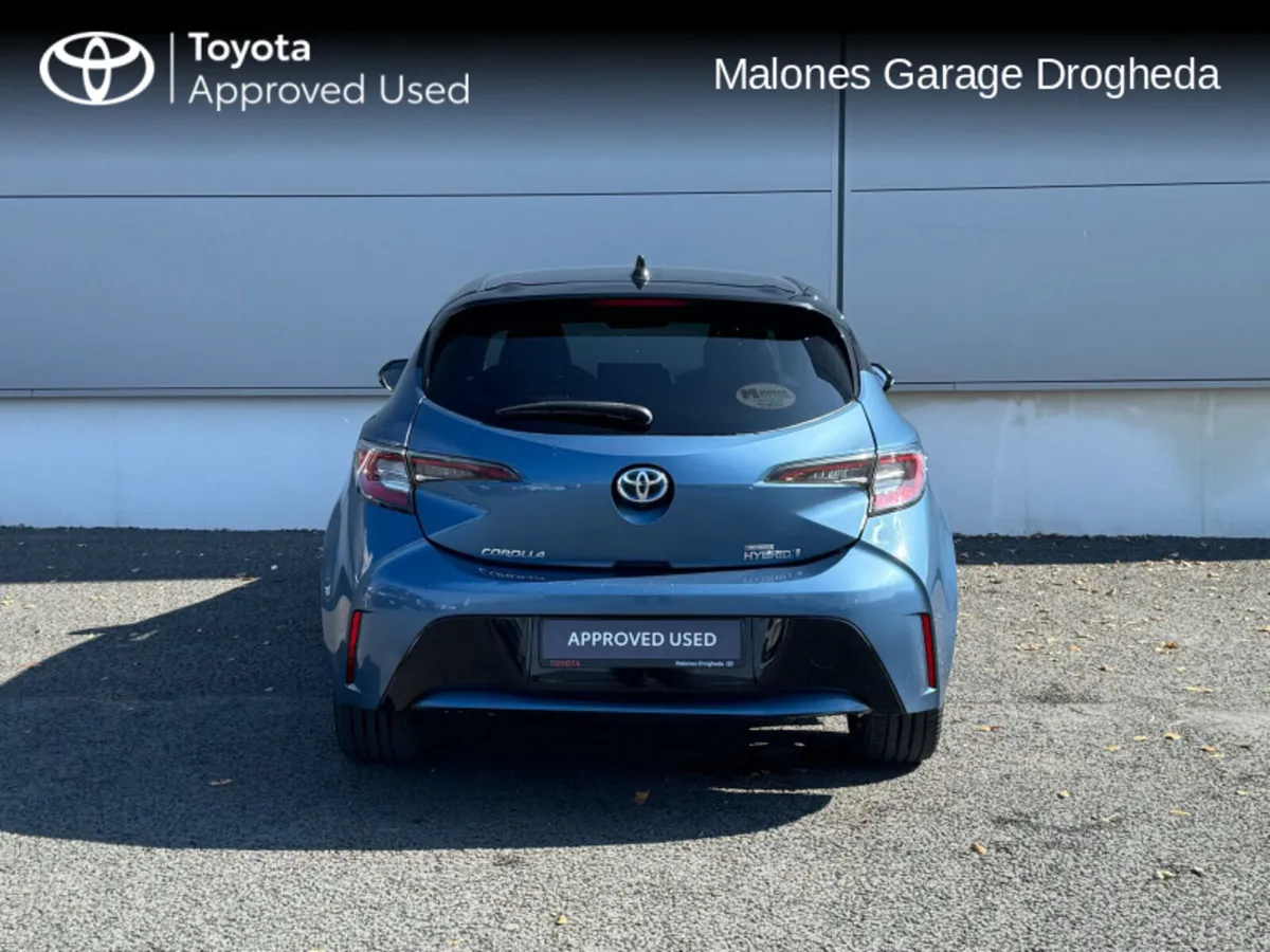Toyota Corolla 1.8 Hybrid Luna Sport Call Now 041 - Image 4