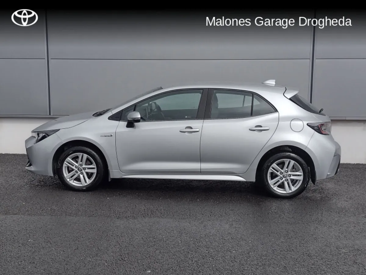 Toyota Corolla 1.8 Hybrid Luna Sport Call Now: 041 - Image 4