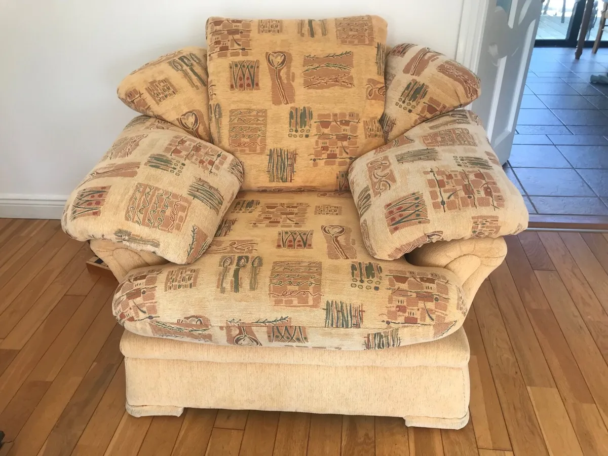 Sofa and 2 arm chairs - Image 3