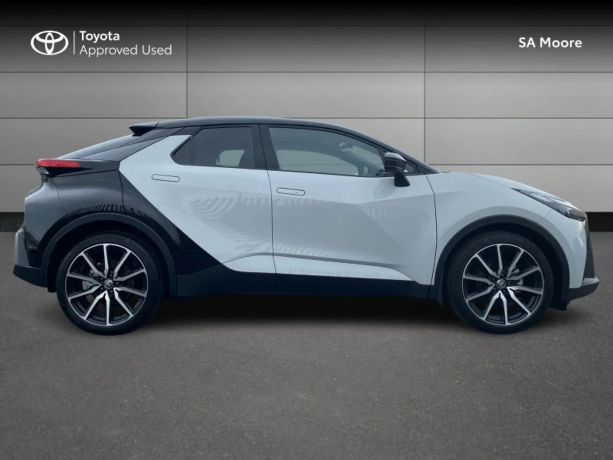 Toyota C-HR 2.0 HYBRID GR SPORT - Image 3