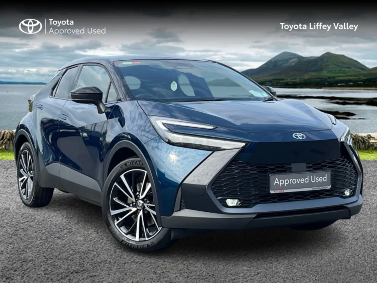 Toyota C-HR C-HR PHEV SOL - Image 1
