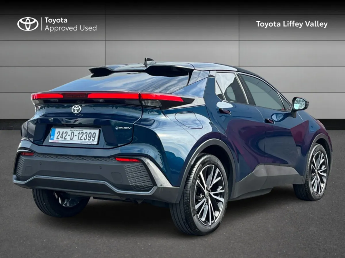 Toyota C-HR C-HR PHEV SOL - Image 2