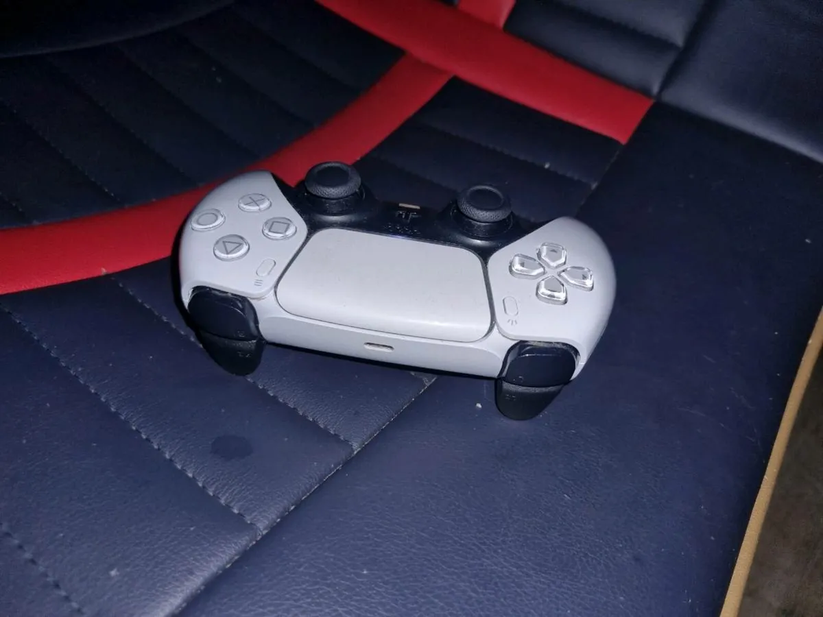PS5 joystick - Image 3