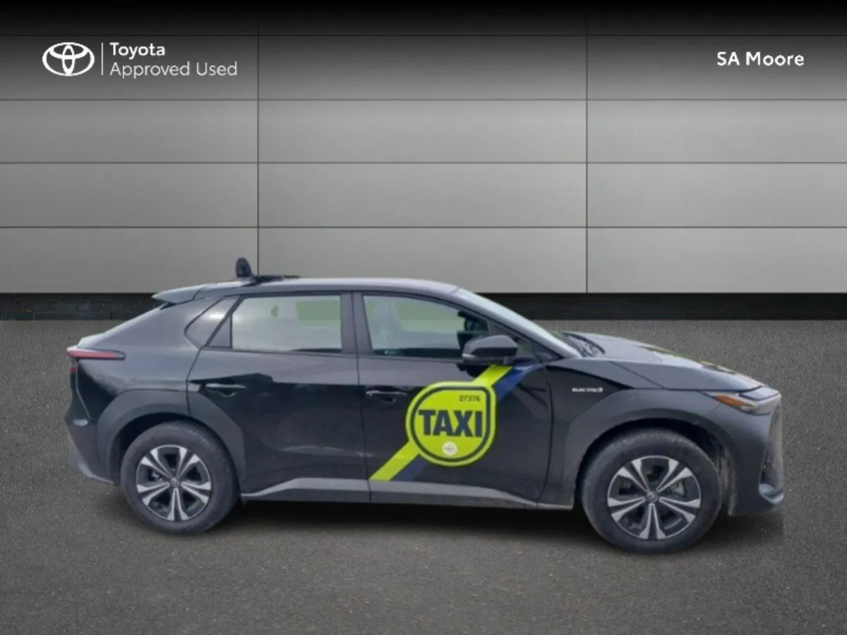 Toyota bZ4X TAXI SPECIAL - Image 4