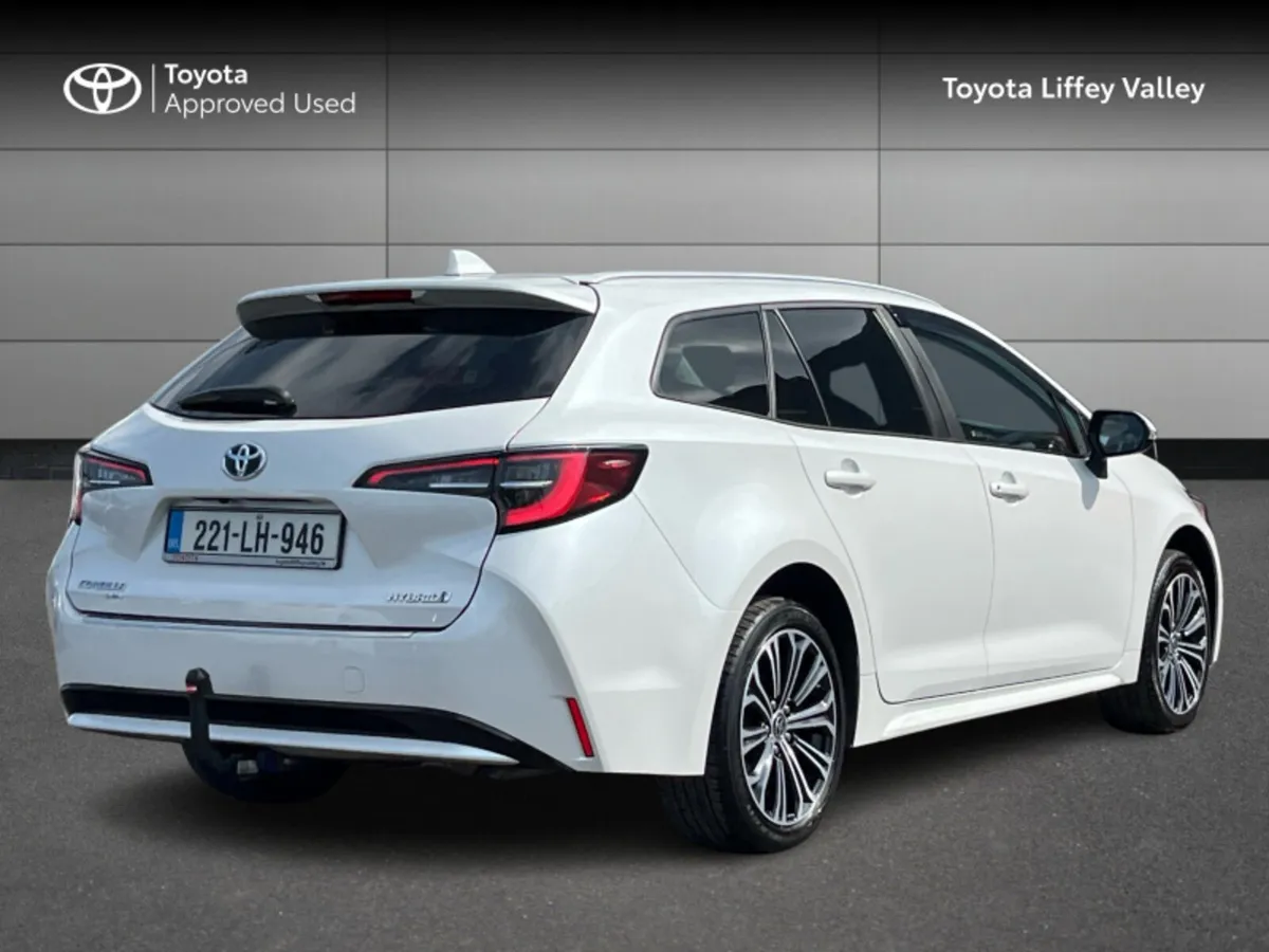 Toyota Corolla SOL TOURING SPORTS HYBRID - Image 2