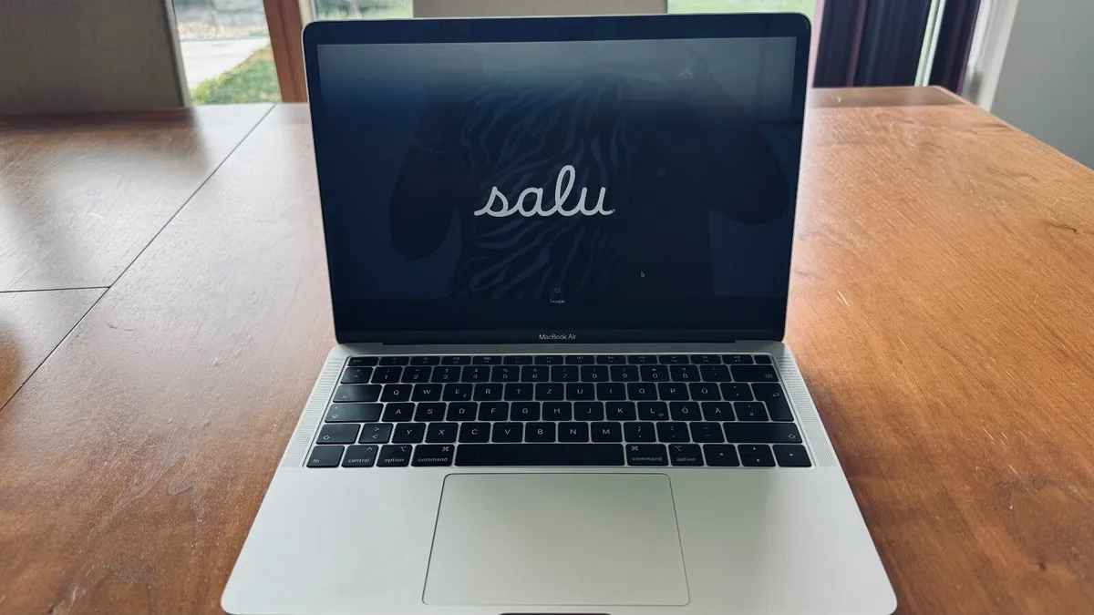 MacBook Air - Image 1