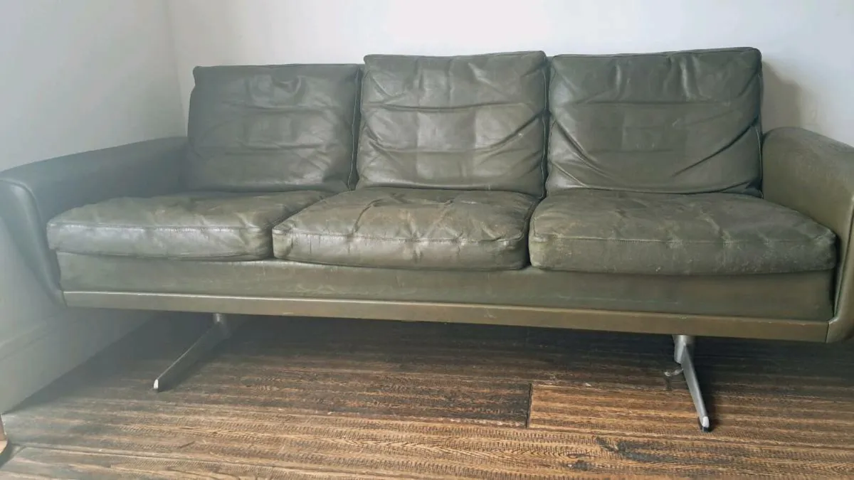 1970 Vintage sofa - Image 2