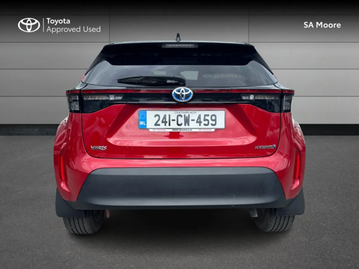 Toyota Yaris Cross HYBRID LUNA SPORT - Image 4