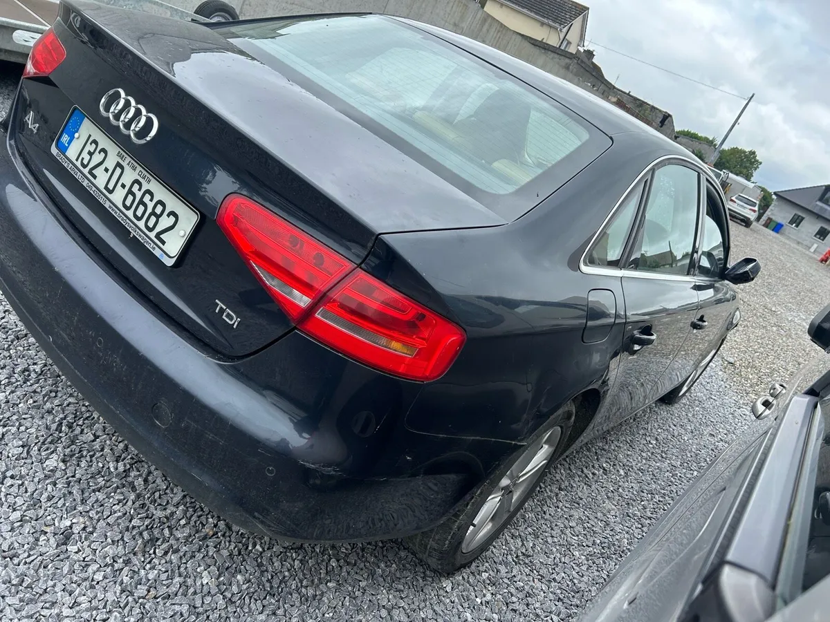 2013 Audi a4 - Image 4