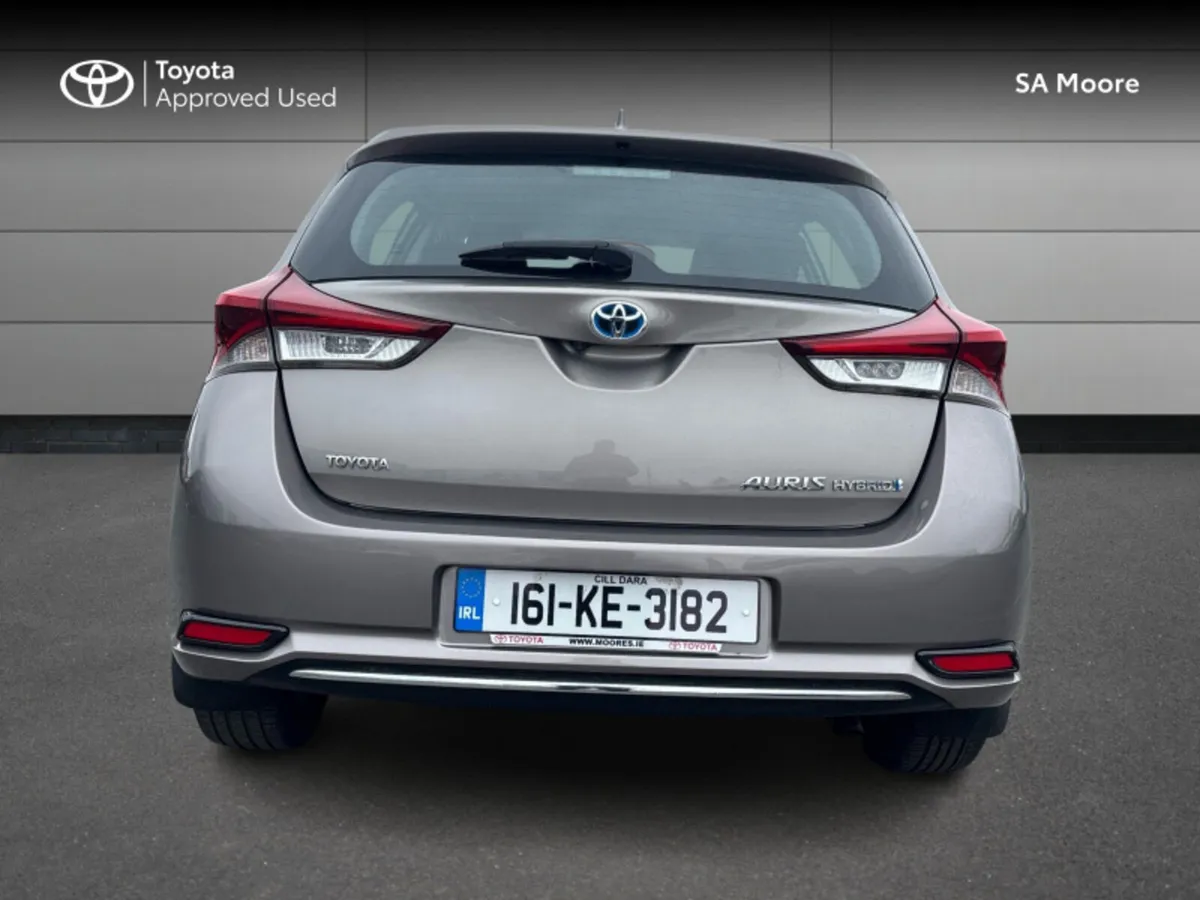 Toyota Auris HYBRID LUNA - Image 4