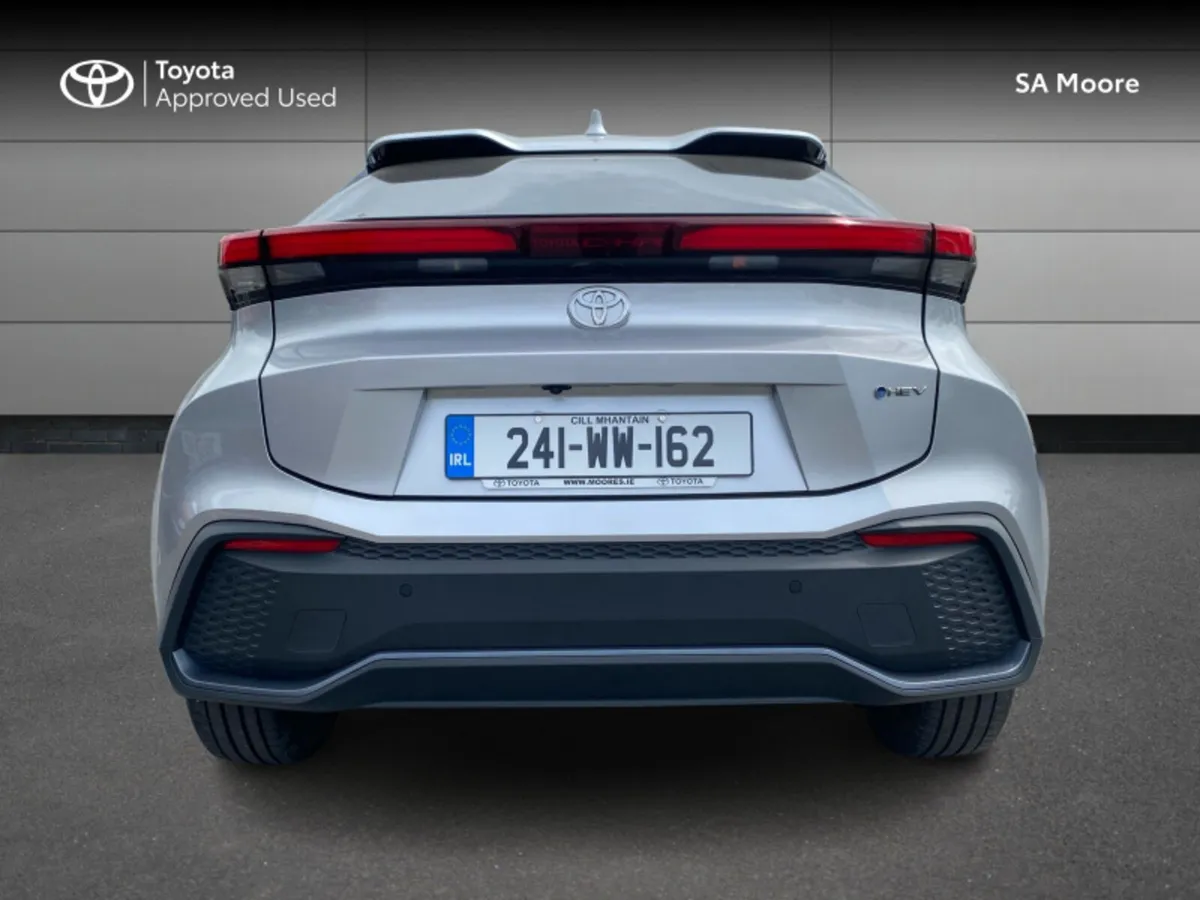 Toyota C-HR HYBRID SPORT - Image 4