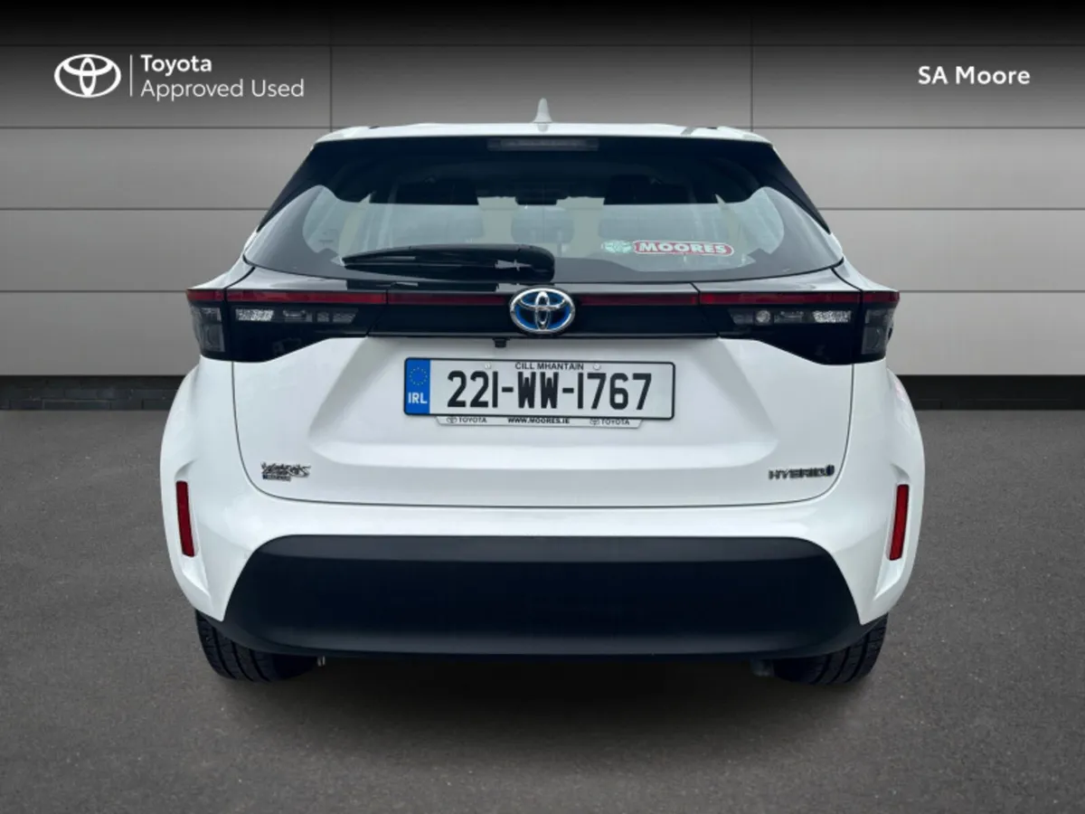 Toyota Yaris Cross LUNA HYBRID - Image 4