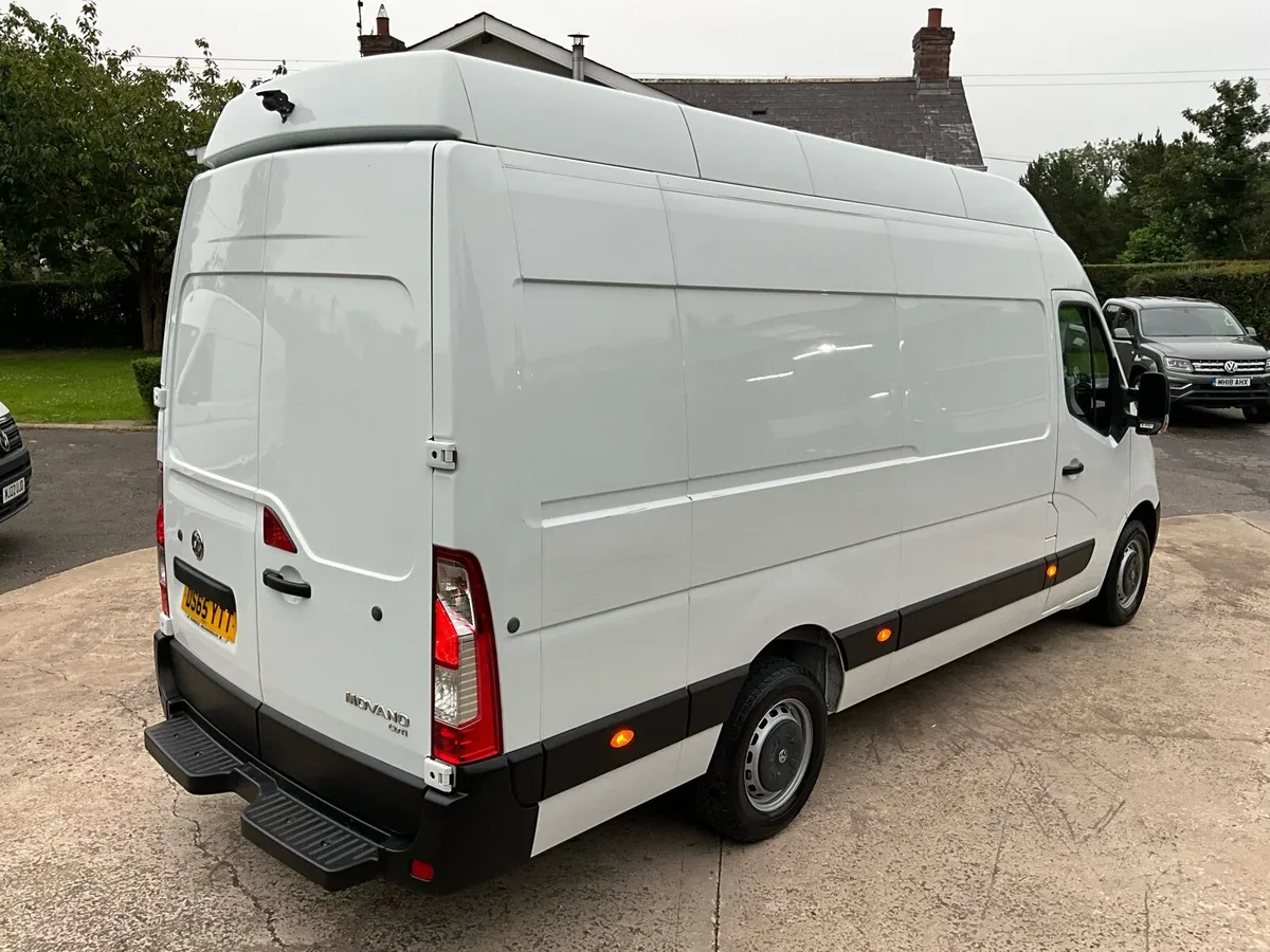 2015 Vauxhall Movano 2.3 CDTI H3 L4 RWD - Image 3