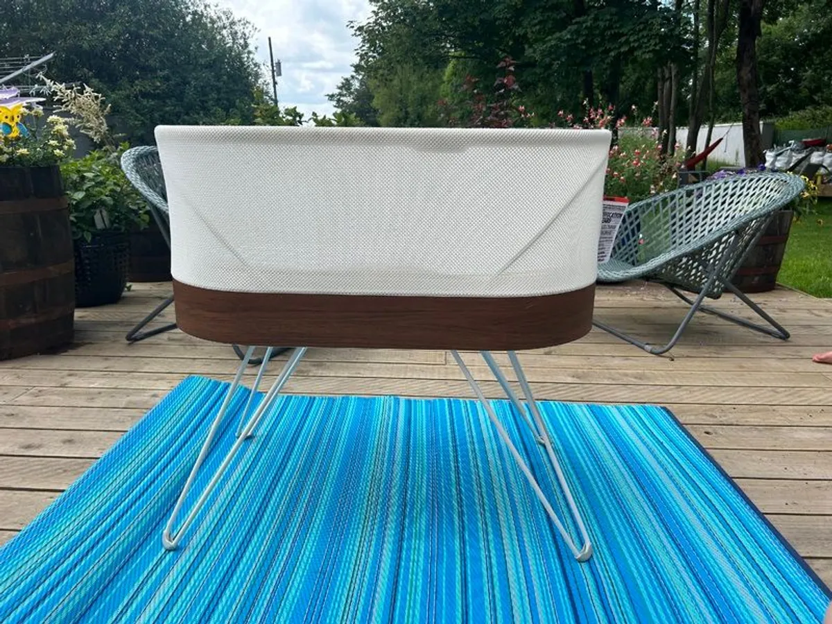 Snoo smart sleeper - Image 1