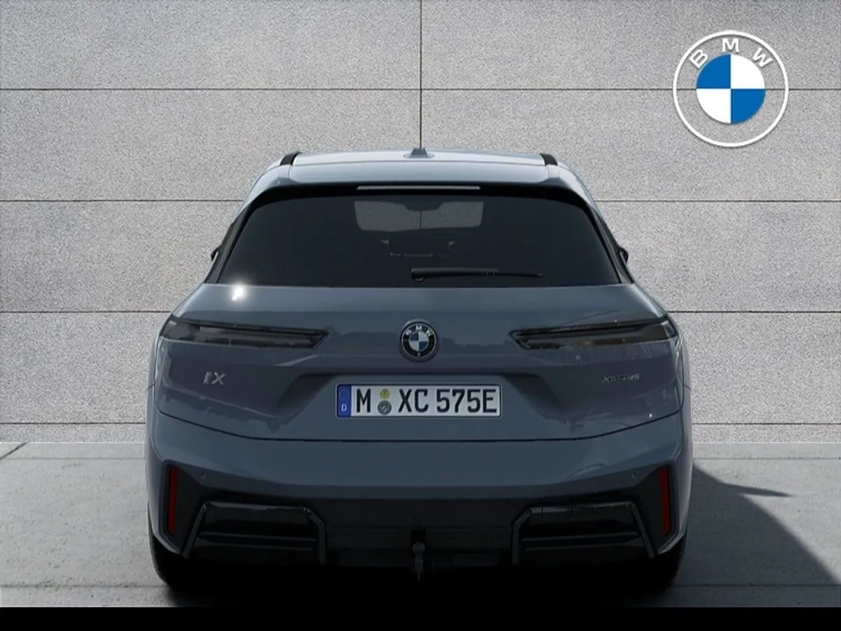 BMW IX Xdrive45 M Sport - Image 3