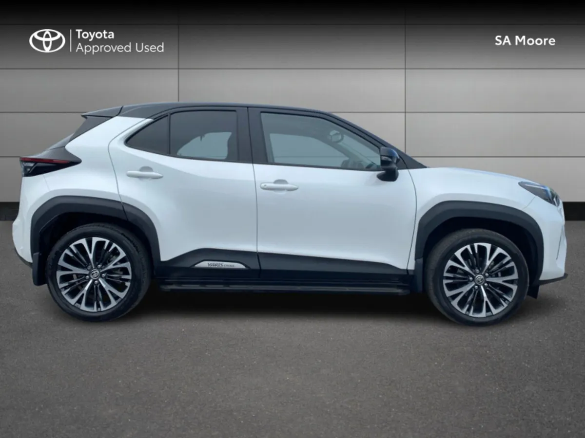 Toyota Yaris Cross SOL with EXTRAS!! - Image 3