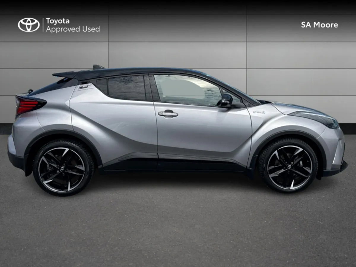 Toyota C-HR 2.0 GR SPORT HYBRID - Image 3