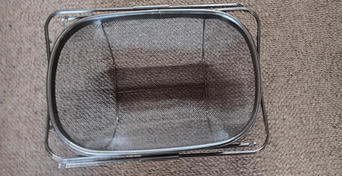 Over Sink Extendable Colander - Image 3