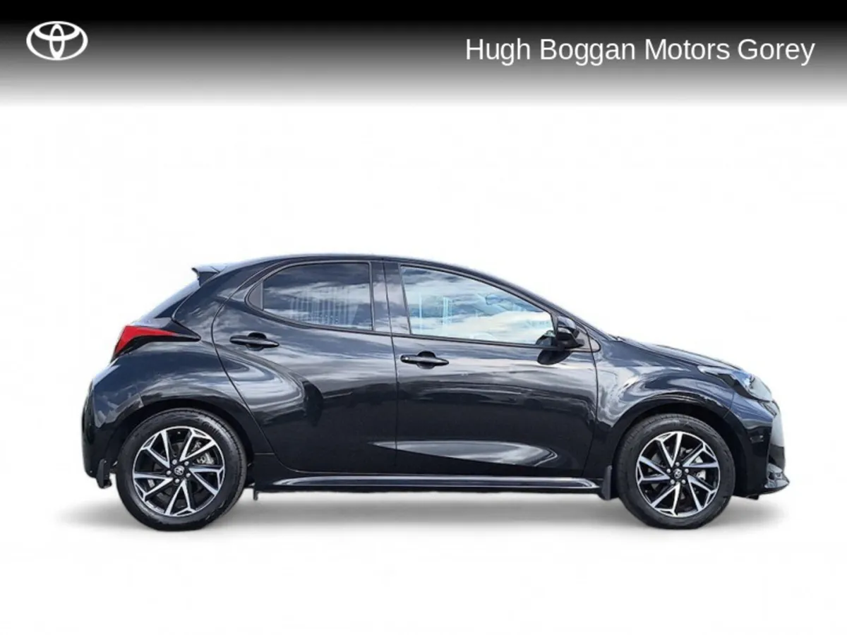 Toyota Yaris Luna Sport - Image 3