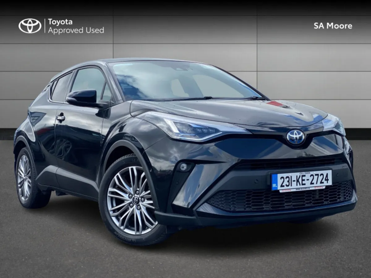 Toyota C-HR HYBRID SOL - Image 1