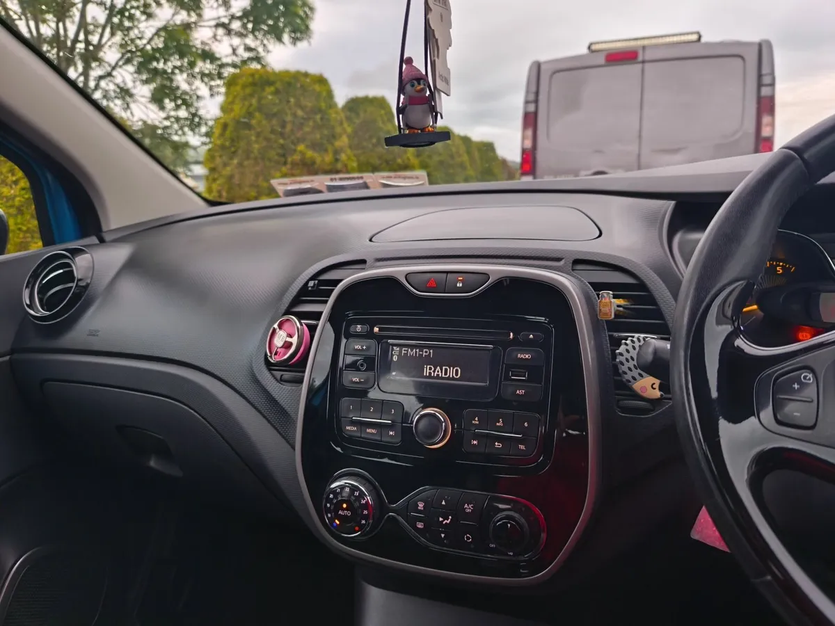 Renault Captur 2016 - Image 2