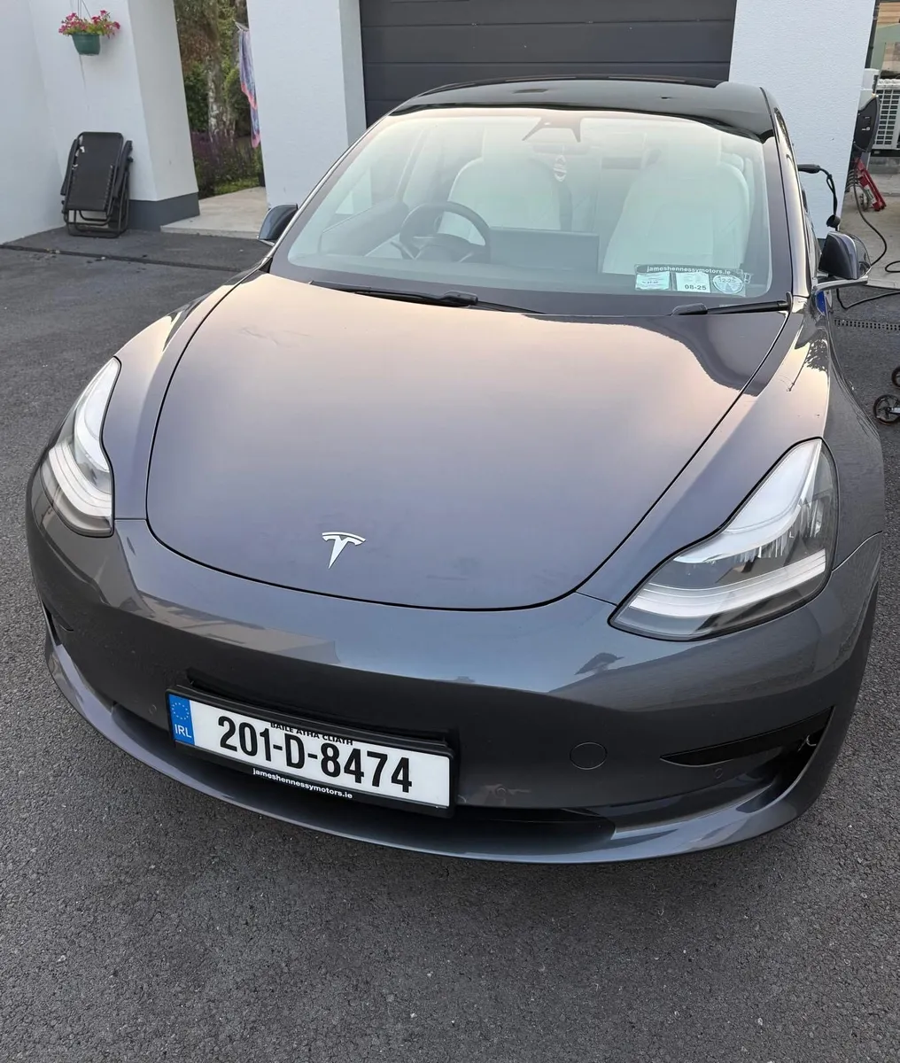 Tesla model 3 Standard Range Plus RWD SR - Image 2