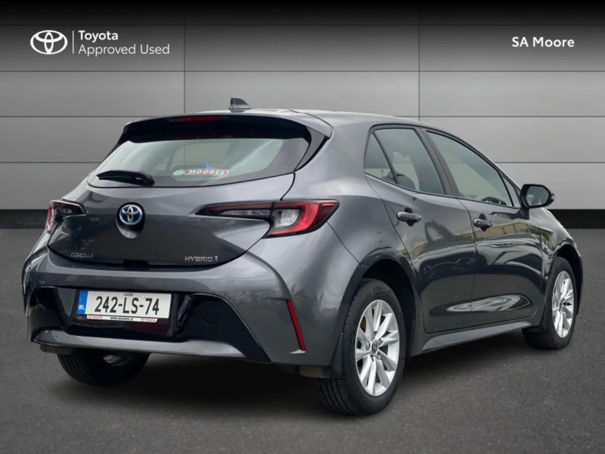 Toyota Corolla HYBRID LUNA HATCHBACK - Image 2