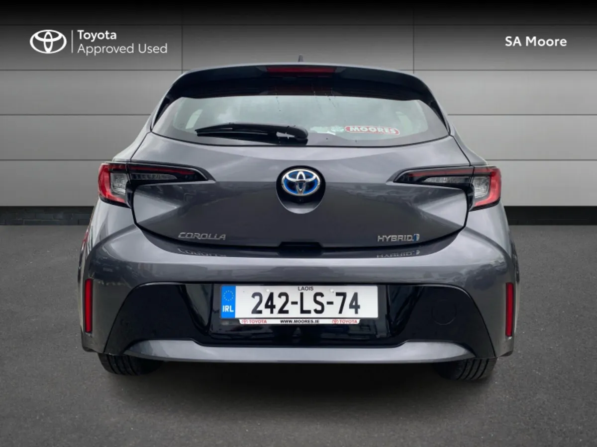 Toyota Corolla HYBRID LUNA HATCHBACK - Image 4