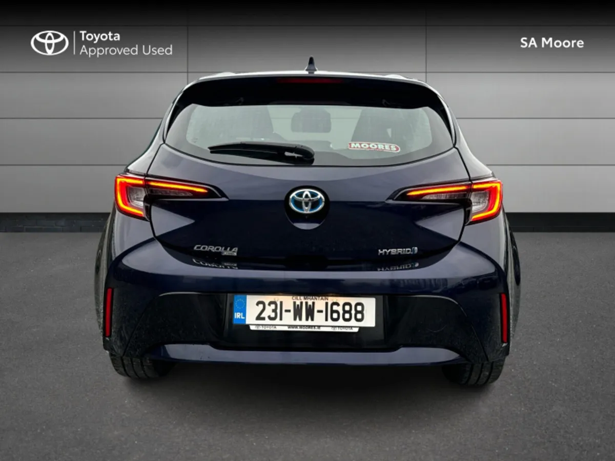 Toyota Corolla LUNA HYBRID - Image 4