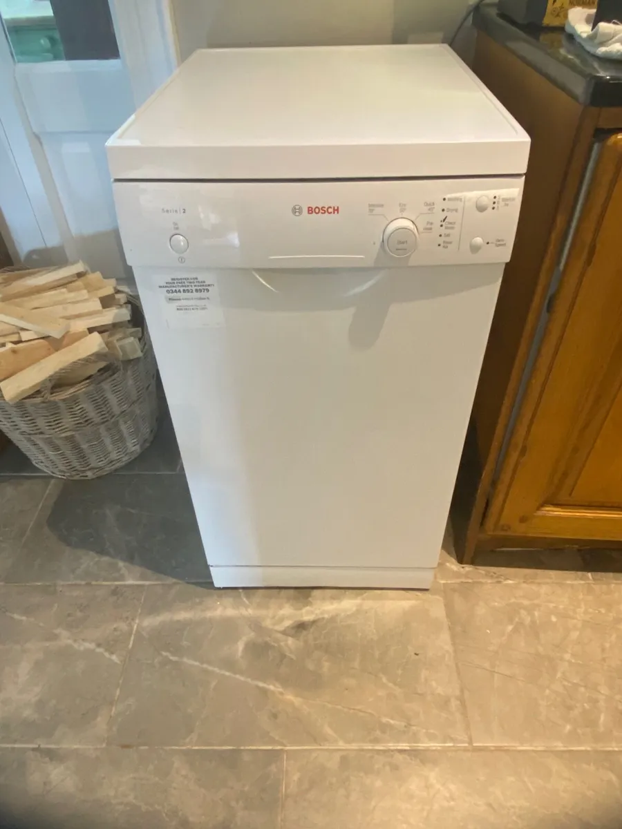 Small dishwasher - Image 1