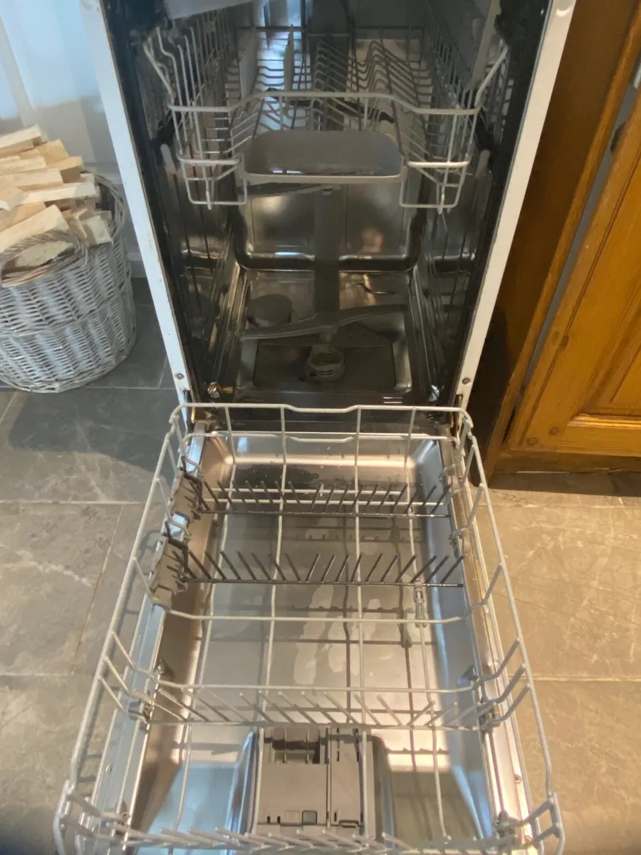 Small dishwasher - Image 2