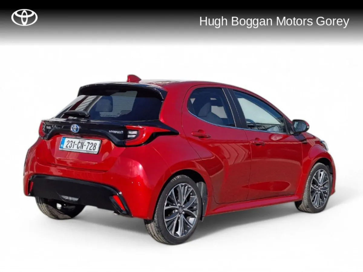 Toyota Yaris 1.5 PLATINUM 4DR AUTO - Image 2