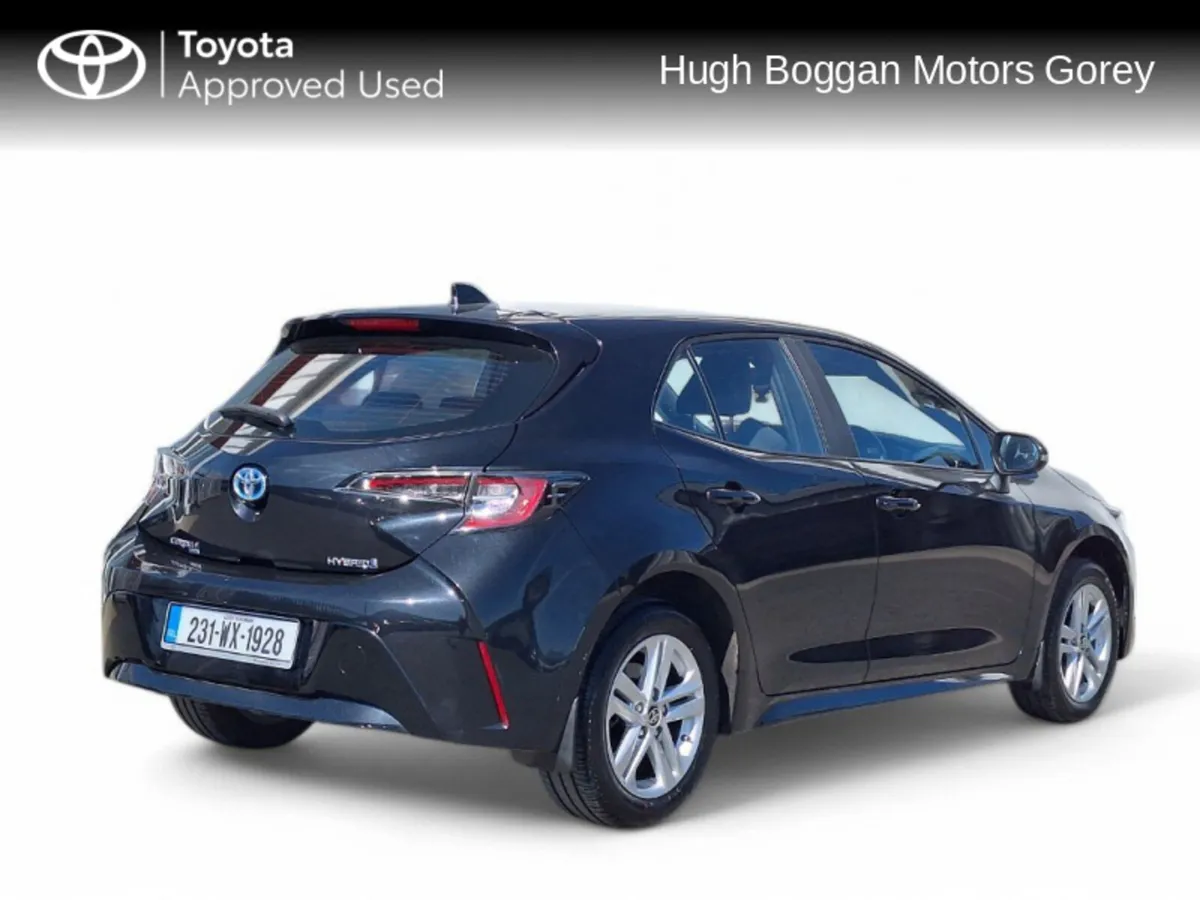 Toyota Corolla Hybrid Luna - Image 2