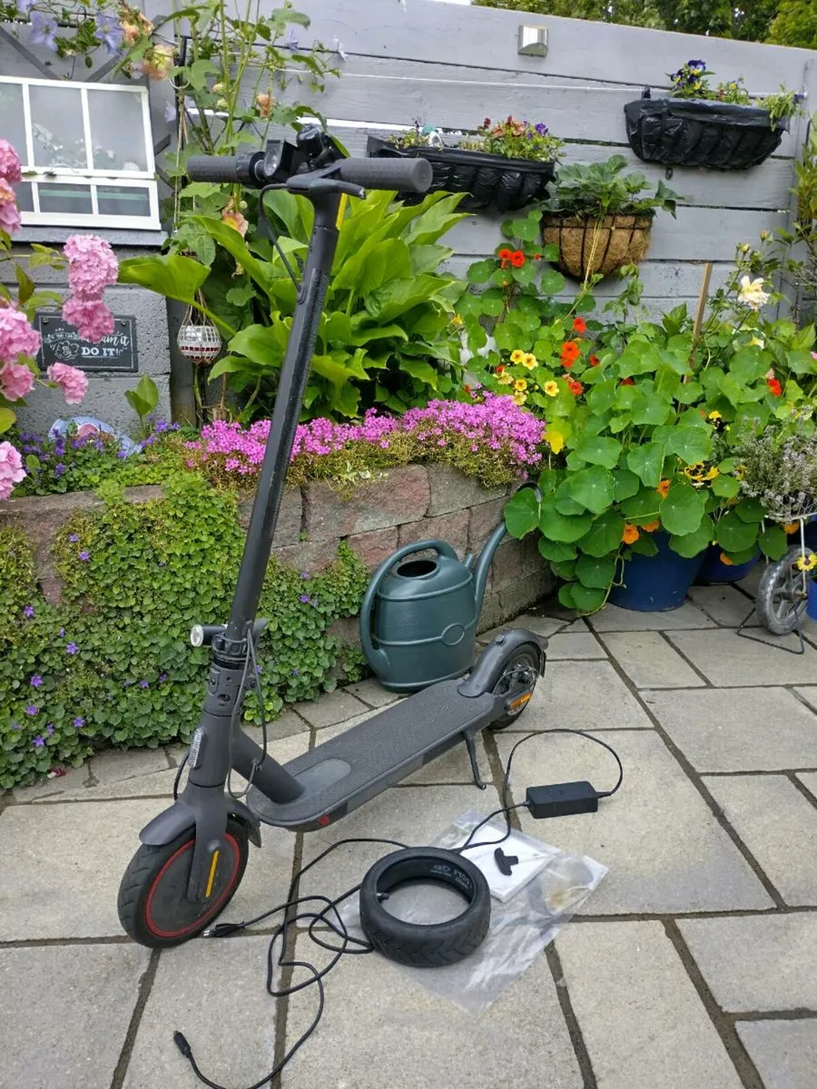 E Scooter - Image 1