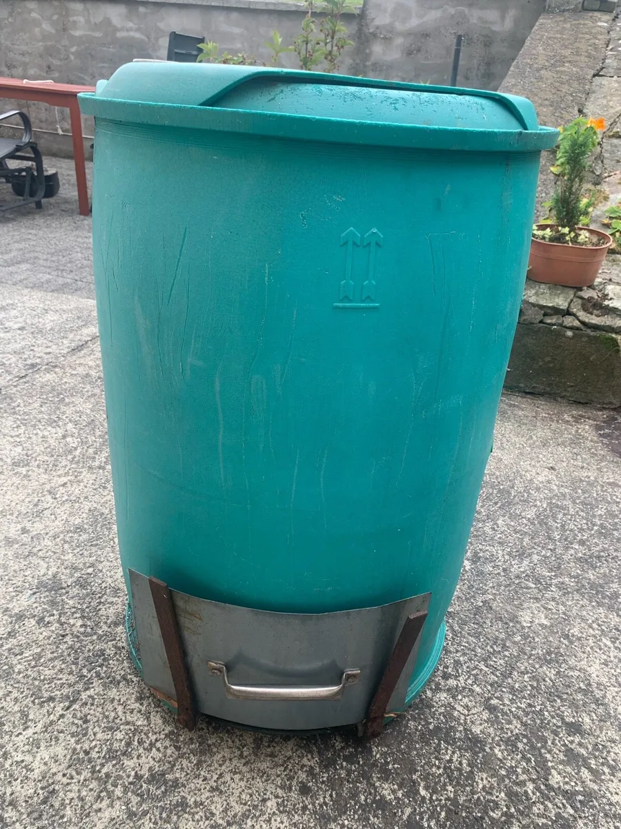 Coal bunker / store - Image 2