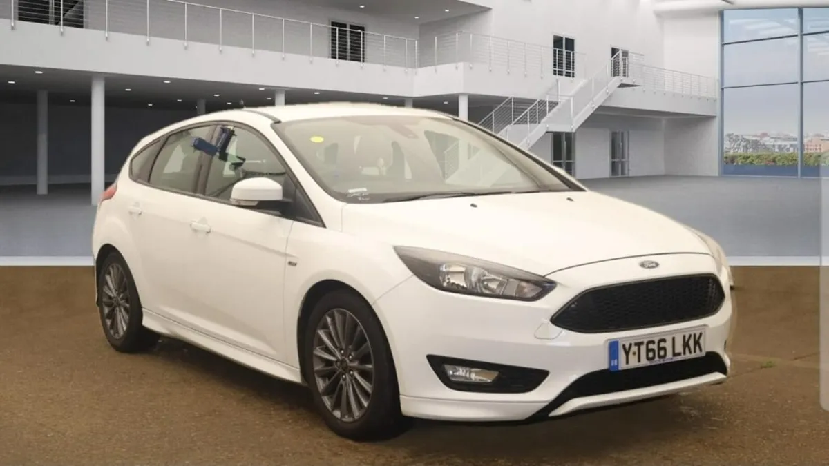 Ford Focus 2016 - Finance Approval in 1 Hour - Image 3