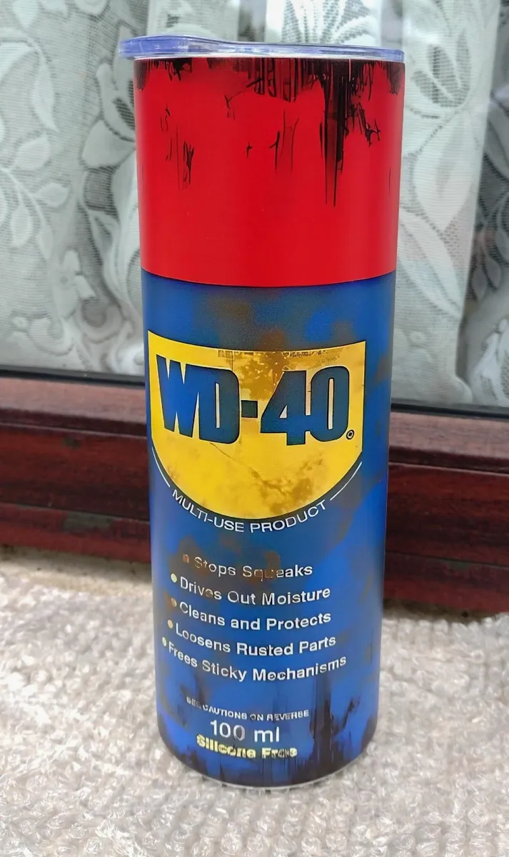 WD-40 LOOKALIKE DRINKS FLASK (BRAND NEW). - Image 1
