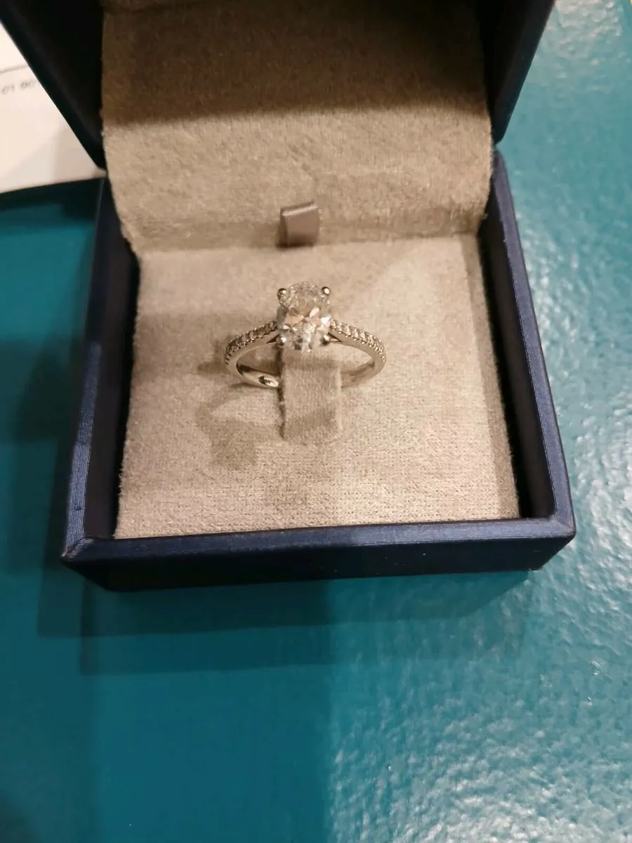 Diamond Ring - Image 1