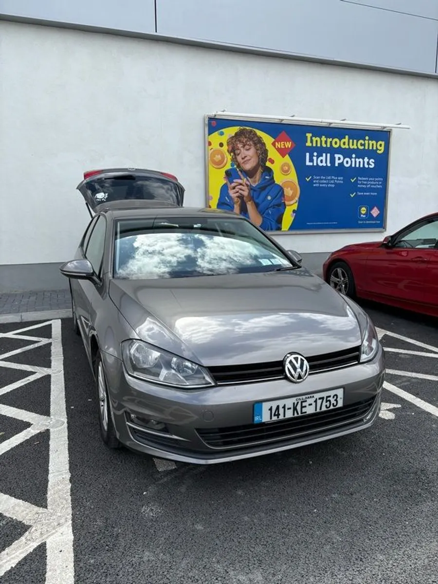 2014 Volkswagen Golf - Image 1